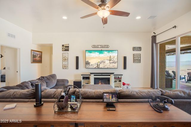 6100 E DARLEY Drive, Hereford, AZ 85615