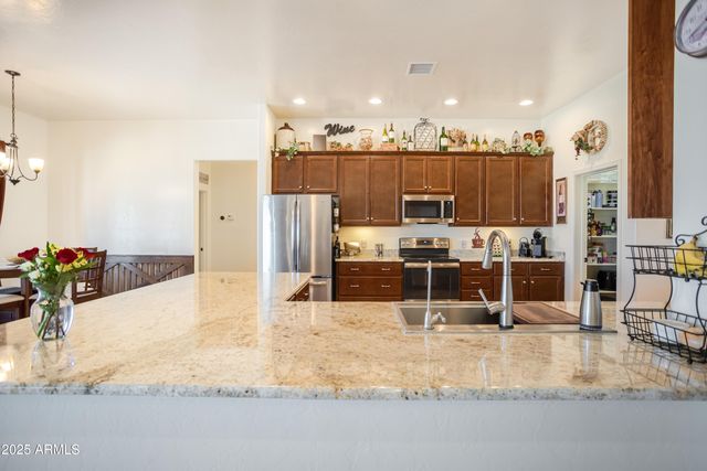 6100 E DARLEY Drive, Hereford, AZ 85615