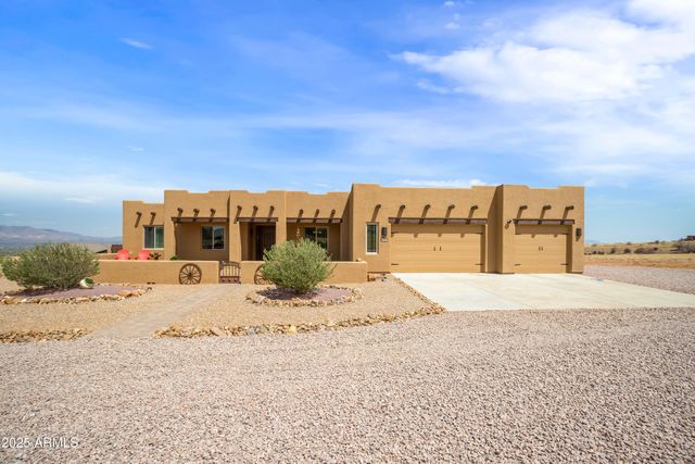 6100 E DARLEY Drive, Hereford, AZ 85615