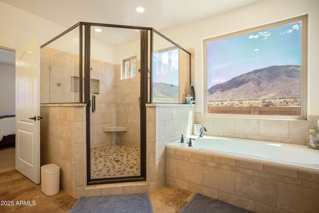 6100 E DARLEY Drive, Hereford, AZ 85615