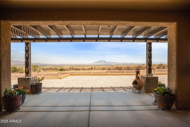 6100 E DARLEY Drive, Hereford, AZ 85615