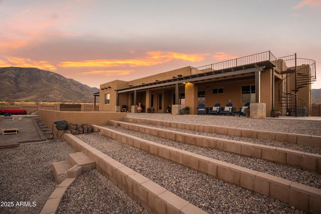 6100 E DARLEY Drive, Hereford, AZ 85615