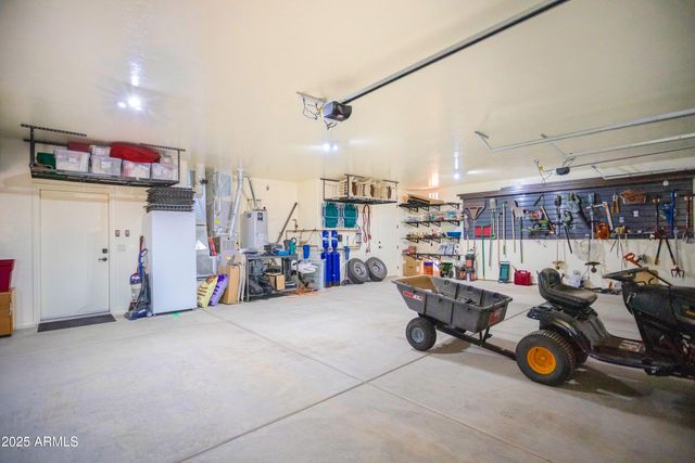 6100 E DARLEY Drive, Hereford, AZ 85615