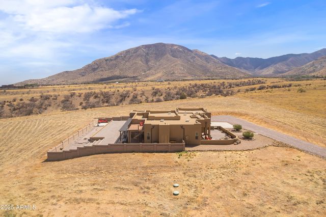 6100 E DARLEY Drive, Hereford, AZ 85615