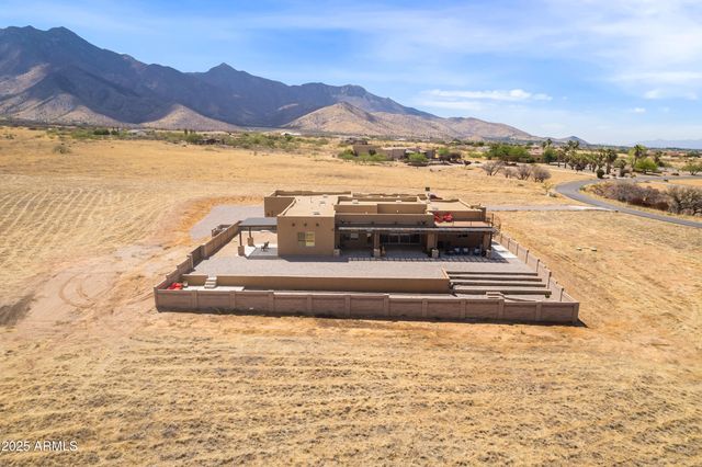 6100 E DARLEY Drive, Hereford, AZ 85615