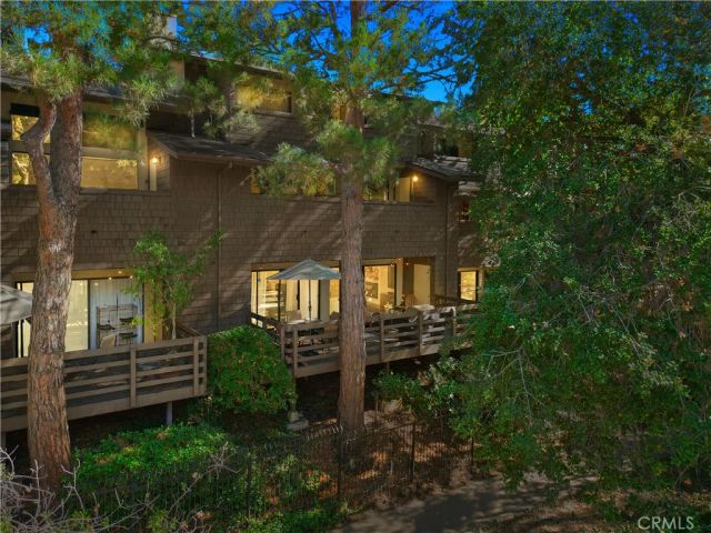 1050 Seco 102, Pasadena, CA 91103