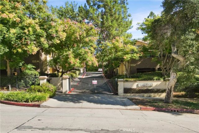 1050 Seco 102, Pasadena, CA 91103