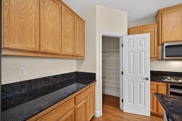 7208 Artisan Cir, Roseville, CA 95678