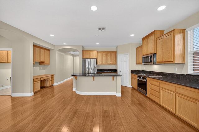 7208 Artisan Cir, Roseville, CA 95678