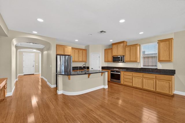 7208 Artisan Cir, Roseville, CA 95678