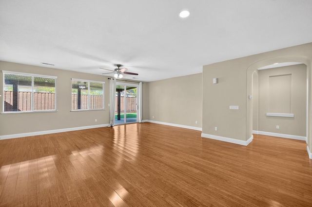 7208 Artisan Cir, Roseville, CA 95678