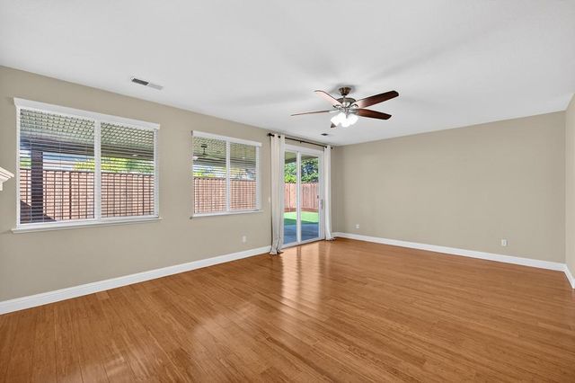 7208 Artisan Cir, Roseville, CA 95678