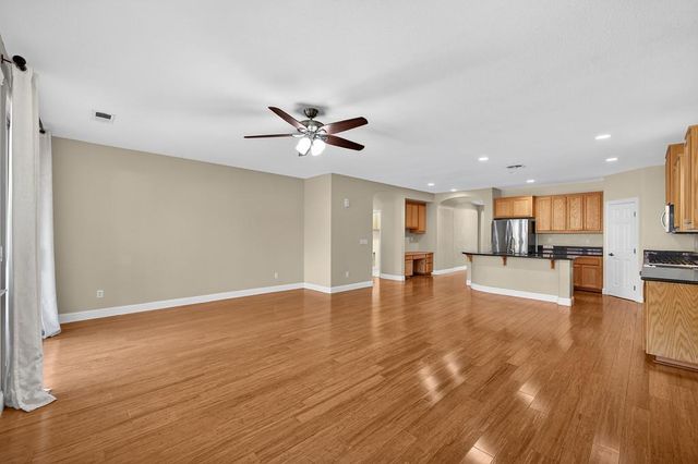 7208 Artisan Cir, Roseville, CA 95678