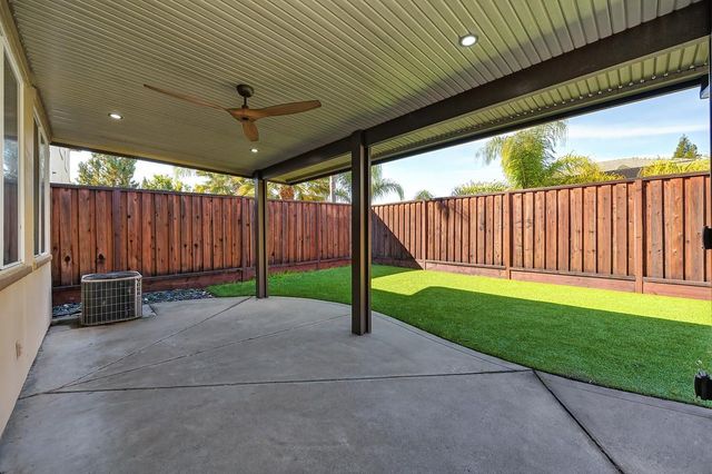 7208 Artisan Cir, Roseville, CA 95678