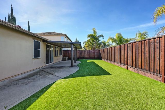 7208 Artisan Cir, Roseville, CA 95678