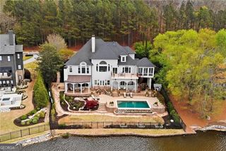 641 E Shore Drive, Canton, GA 30114