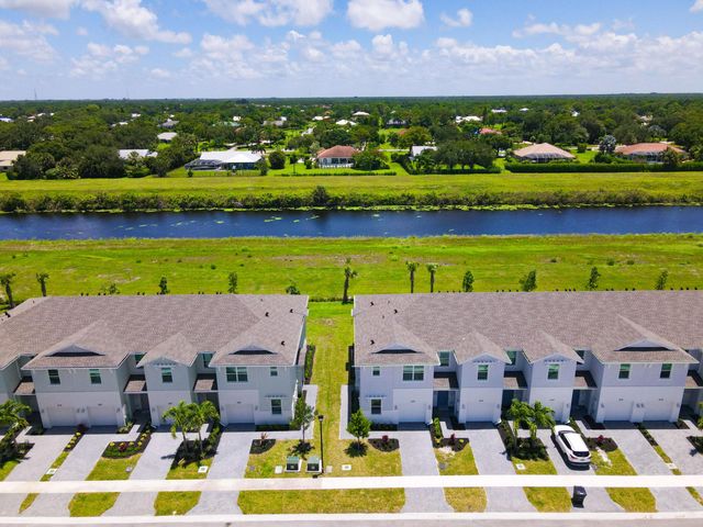 630 SE Lake Falls Street, Port St. Lucie, Port St Lucie, FL 34984