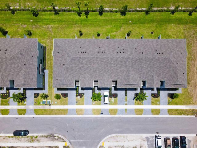 630 SE Lake Falls Street, Port St. Lucie, Port St Lucie, FL 34984