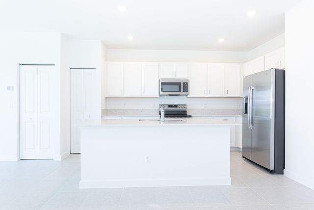 630 SE Lake Falls Street, Port St. Lucie, Port St Lucie, FL 34984