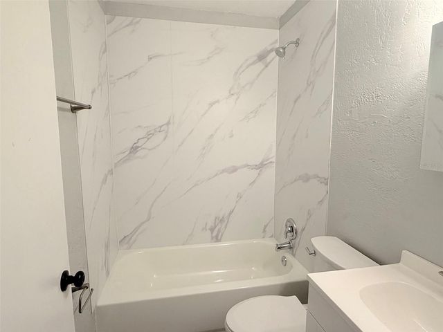 776 27TH AVENUE N, St Petersburg, FL 33704