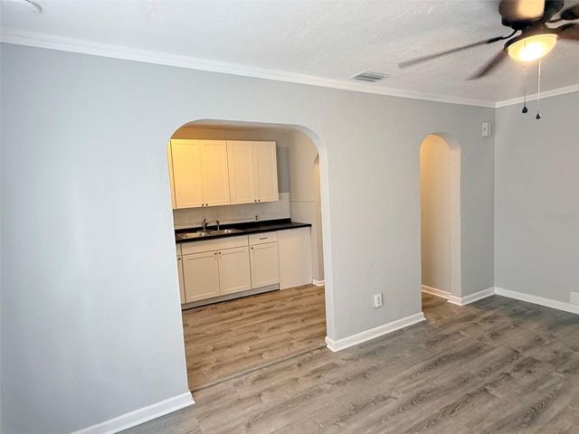 776 27TH AVENUE N, St Petersburg, FL 33704