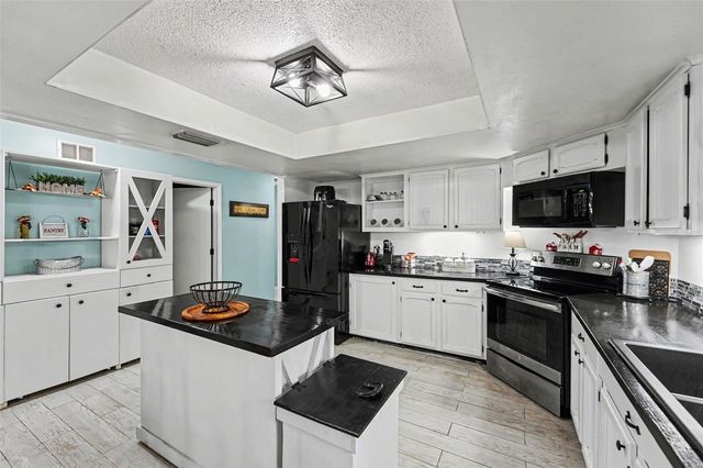 429 MANOR BOULEVARD, Palm Harbor, FL 34683