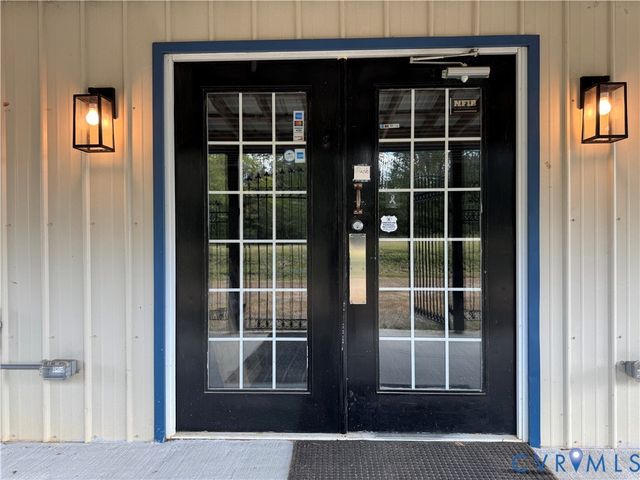 27 Bayberry Ln, Farmville, VA 23901