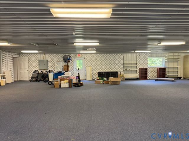 27 Bayberry Ln, Farmville, VA 23901