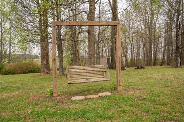 79 French Rd, Loretto, TN 38469