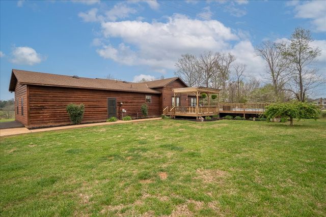 79 French Rd, Loretto, TN 38469