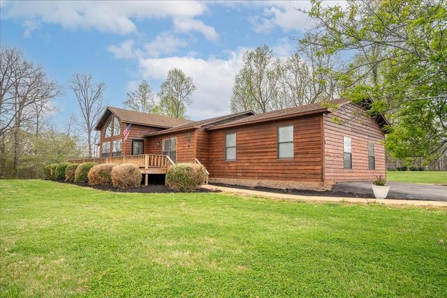 79 French Rd, Loretto, TN 38469