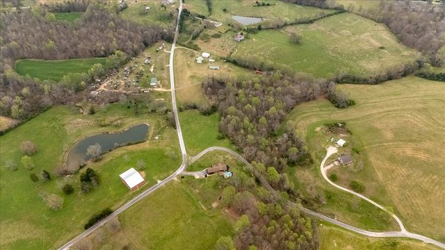 79 French Rd, Loretto, TN 38469