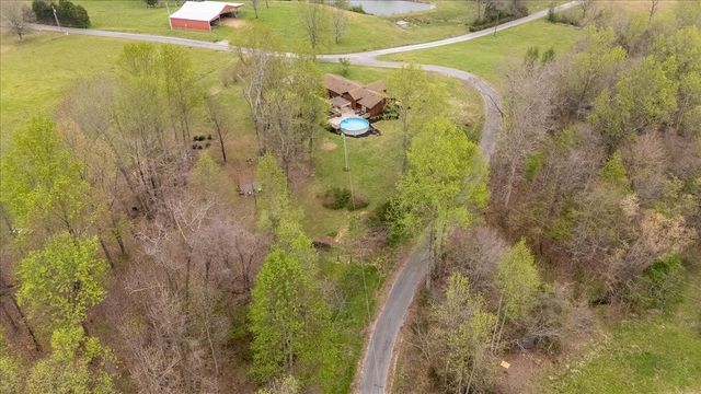 79 French Rd, Loretto, TN 38469