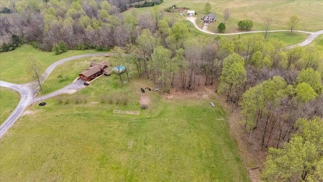 79 French Rd, Loretto, TN 38469