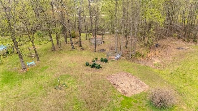 79 French Rd, Loretto, TN 38469