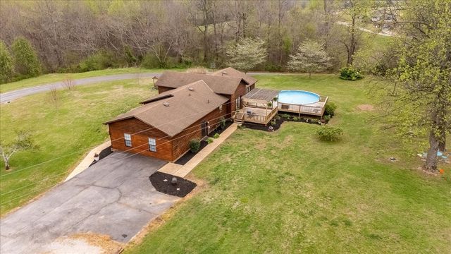 79 French Rd, Loretto, TN 38469