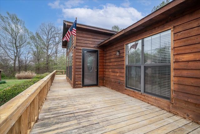 79 French Rd, Loretto, TN 38469