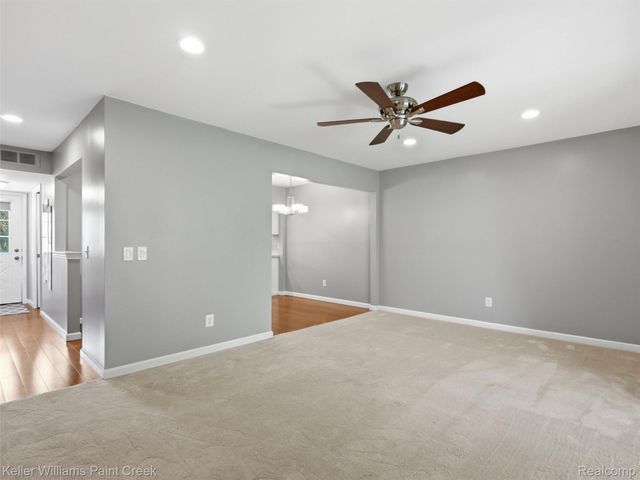 42630 Plymouth Hollow Drive 17, Plymouth Charter Township, MI 48170