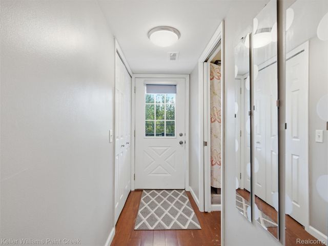 42630 Plymouth Hollow Drive 17, Plymouth Charter Township, MI 48170