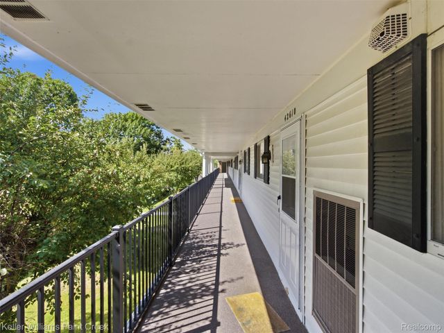 42630 Plymouth Hollow Drive 17, Plymouth Charter Township, MI 48170