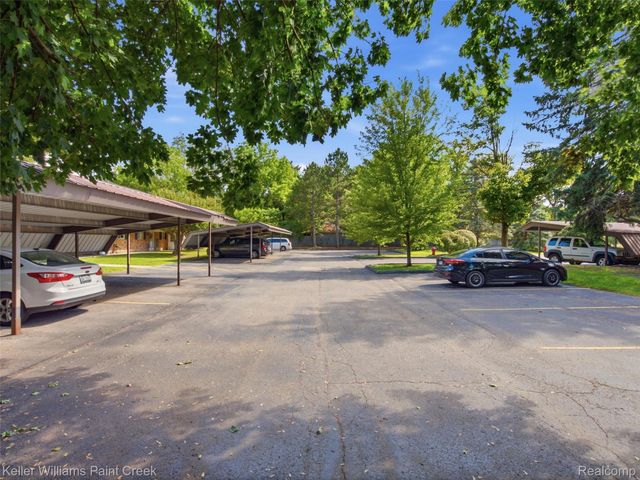 42630 Plymouth Hollow Drive 17, Plymouth Charter Township, MI 48170