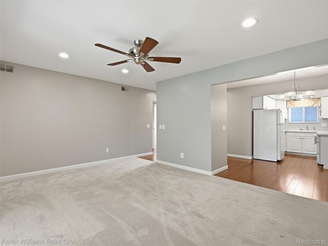 42630 Plymouth Hollow Drive 17, Plymouth Charter Township, MI 48170