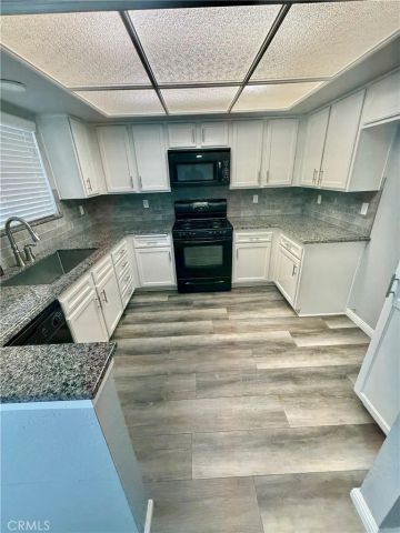 1316 W Avenue J4, Lancaster, CA 93534