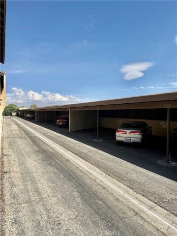 1316 W Avenue J4, Lancaster, CA 93534