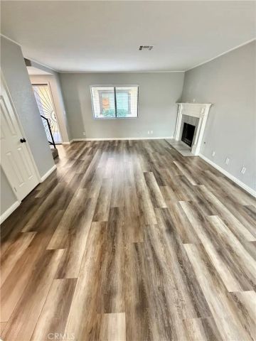 1316 W Avenue J4, Lancaster, CA 93534