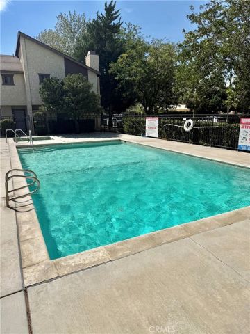1316 W Avenue J4, Lancaster, CA 93534