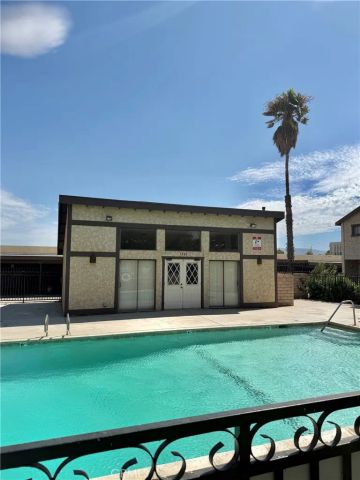 1316 W Avenue J4, Lancaster, CA 93534