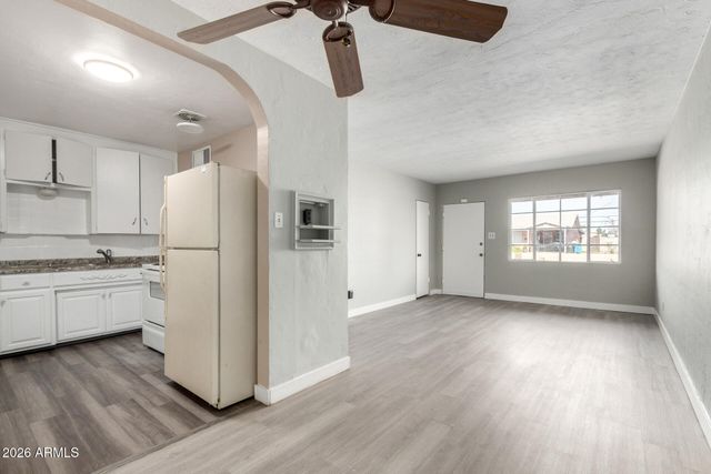 2721 W ROSE Lane, Phoenix, AZ 85017