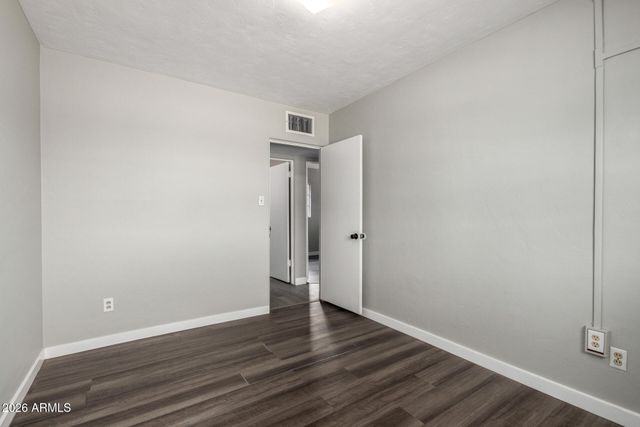 2721 W ROSE Lane, Phoenix, AZ 85017