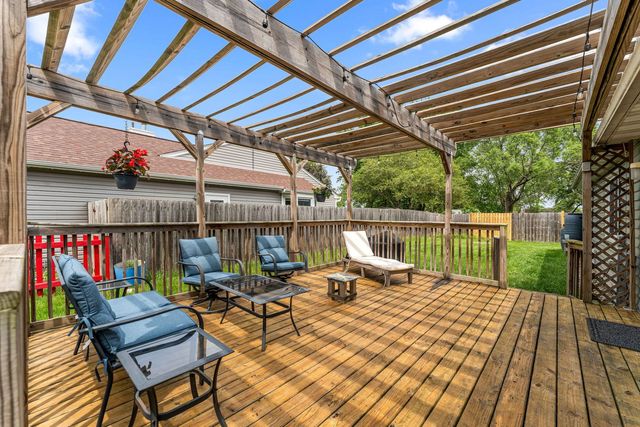 200 Fernwood Road, Montgomery, IL 60538